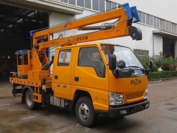 江鈴13.3米雙排高空作業(yè)車(chē)(藍(lán)牌新款)